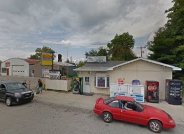 indiana/versailles-state-park/bar/flagpole-liquors