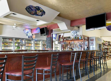 illinois/ferne-clyffe-state-park/bar/heartland-liquors-sports-bar