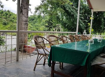 nepal/bandipur/bar/marsyangdi-river-view-resort