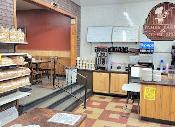 north-dakota/lake-metigoshe-state-park/bar/5th-main-bakery-restaurant