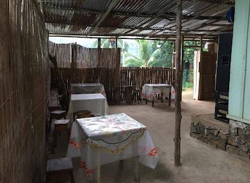 sao-tome-and-principe/praia-banana/bar/quiosque-arranca-mandioca