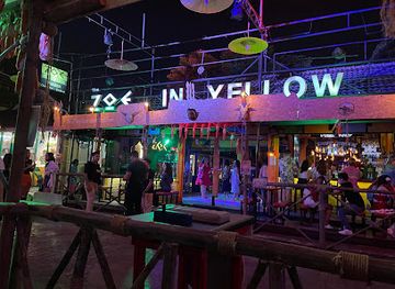 thailand/chiang-mai/bar/zoe-in-yellow
