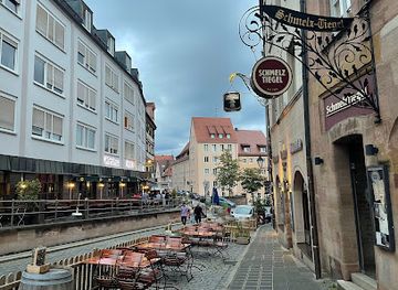 germany/nuremberg/altstadt/bar/hausbrauerei-altstadthof-rotbierstuberl-brauerei-und-whiskydestillerie