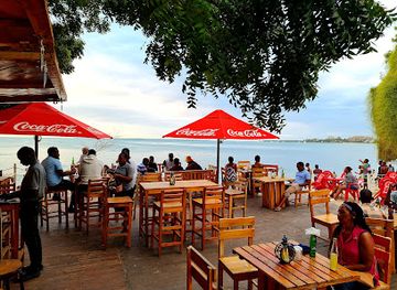 tanzania/coastal-zone/bar/odel-beach-bar