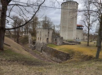 estonia/paide/bar/paide-castle