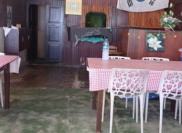 malaysia/tioman-island/bar/restaurant