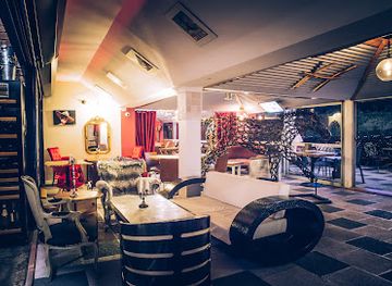 new-caledonia/noumea/anse-vata/bar/chai-de-l-hippodrome