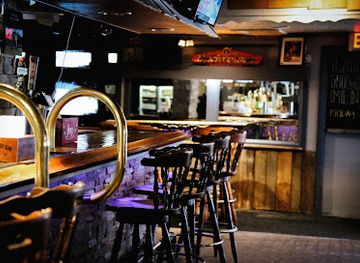 vermont/orange-county/bar/gusto-s
