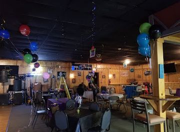 south-carolina/lake-jocassee/bar/triple-d-racks-sports-bar