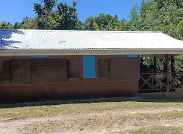 vanuatu/banks-islands/bar/sola-food-stall