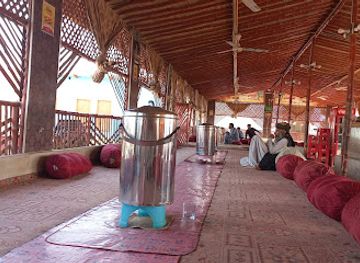 pakistan/eastern-balochistan/bar/al-sanaan-bar-b-q-family-restaurant