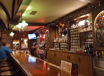 minnesota/mississippi-river/bar/gluek-s-restaurant-bar