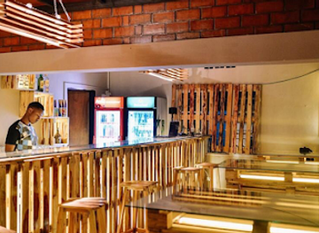 rwanda/cyangugu/bar/piccadilly-pub