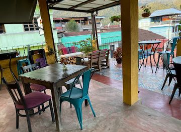 guatemala/semuc-champey/bar/kalula-cafe-y-restaurante