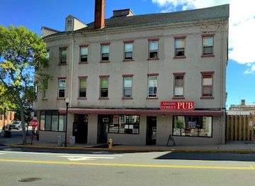 maine/baxter-state-park/bar/adams-street-pub