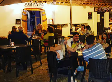 Dompapa Rhumeria Cocktaileria/gintoneria