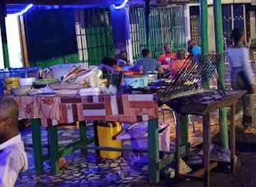 ghana/ashanti-region/bar/bubbles-pub-grill