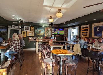 california/carmel-by-the-sea/bar/brophy-s-tavern