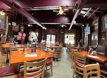 california/sacramento-valley/bar/henry-s-lounge