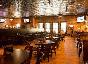 Lucky's 13 Pub