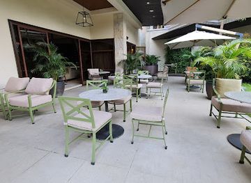 philippines/taal-volcano/bar/amra-anya-resorts-tagaytay