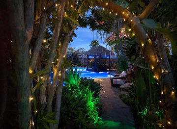 australia/far-north-queensland/bar/the-watering-hole-cairns