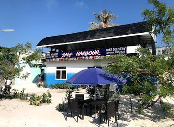 maldives/gulhi-island/bar/salt-harbour