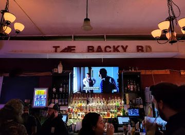 wisconsin/milwaukee/bay-view/bar/the-backyard