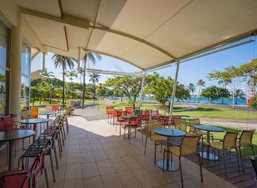 new-caledonia/poum/bar/l-etrave