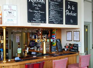 The Red Lion - Randalls