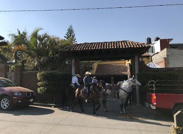 mexico/tierra-caliente/bar/hacienda-la-carretita