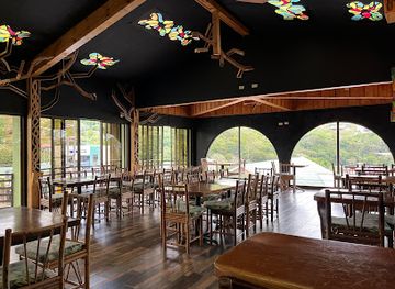 Tree House Restaurante