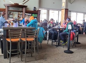 colorado/steamboat-springs/bar/thunderhead-red-s