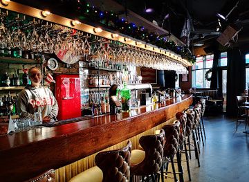 iceland/reykjavik/grandi/bar/american-bar