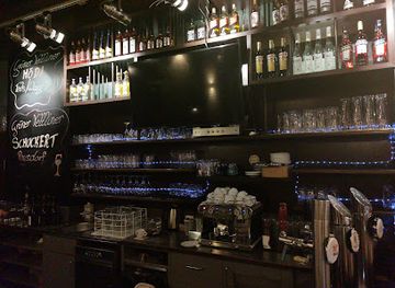 austria/vienna/leopoldstadt/bar/bier-und-zeit