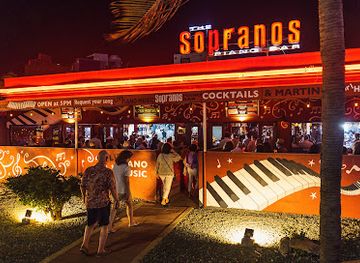 aruba/california-lighthouse/bar/the-sopranos-piano-bar