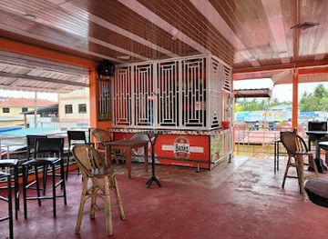 guyana/pomeroon-supenaam/bar/the-attic