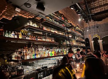 vietnam/red-river-delta/bar/21gam