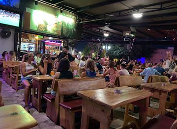 cyprus/troodos-national-forest-park/bar/the-square-bar