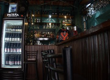 bolivia/potosi/plaza-10-de-noviembre/bar/el-boliche-del-alan