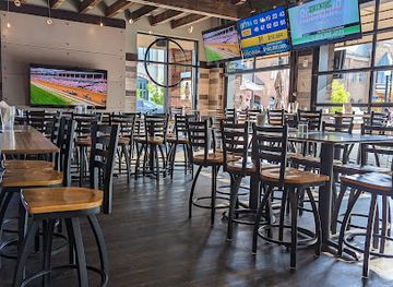 michigan/holland-state-park/bar/big-e-s-sports-grill