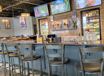 illinois/elgin/bar/chicago-street-pour-house