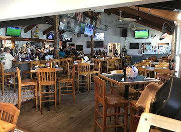 maryland/wye-island-natural-resource-management-area/bar/doc-s-riverside-grille