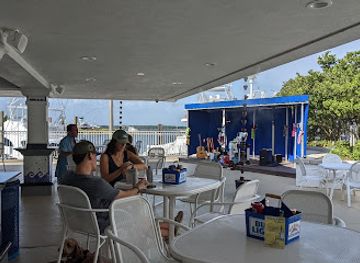 mississippi/gulf-coast-beaches/bar/wahoo-s-poolside-bar-grill