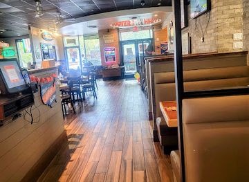 florida/santa-fe-river/bar/hooters