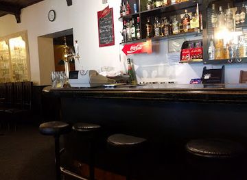 lithuania/dzukija/bar/black-cat-bar-bowling-pool