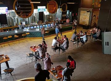 india/andhra-pradesh/bar/vault-brewery-best-pub-restaurant
