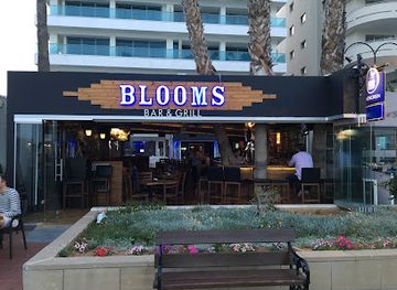 cyprus/larnaca-district/bar/blooms-bar-grill