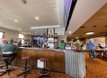 australia/kosciuszko-national-park/bar/coffey-s-hotel