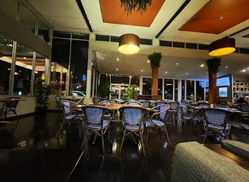 australia/brisbane/kangaroo-point/bar/pineapple-hotel